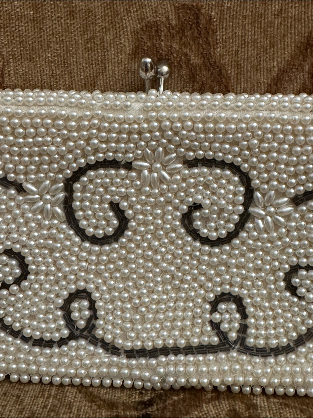 Vintage Pearl Beaded Evening Clutch - White color - Picture 2 of 9